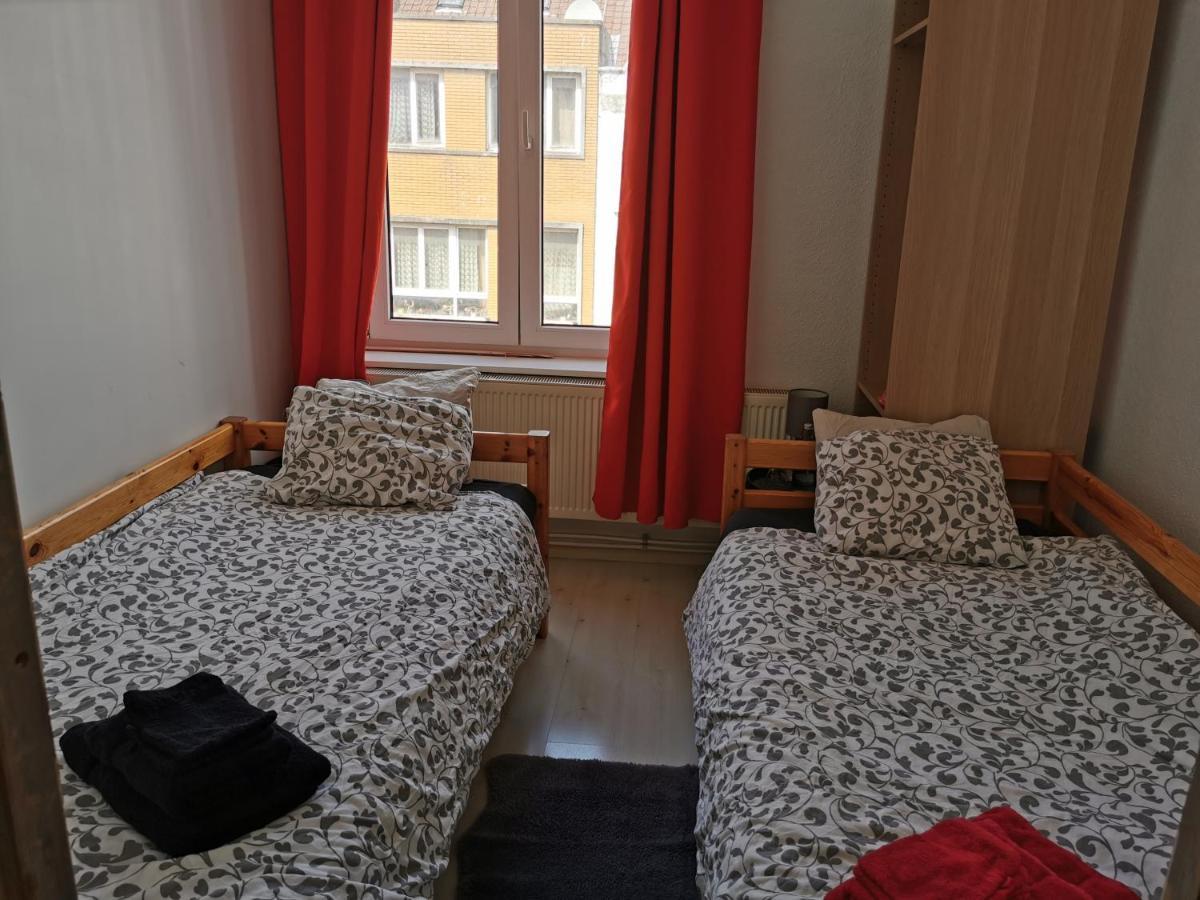 Ostend Backpackers Lodge Buitenkant foto