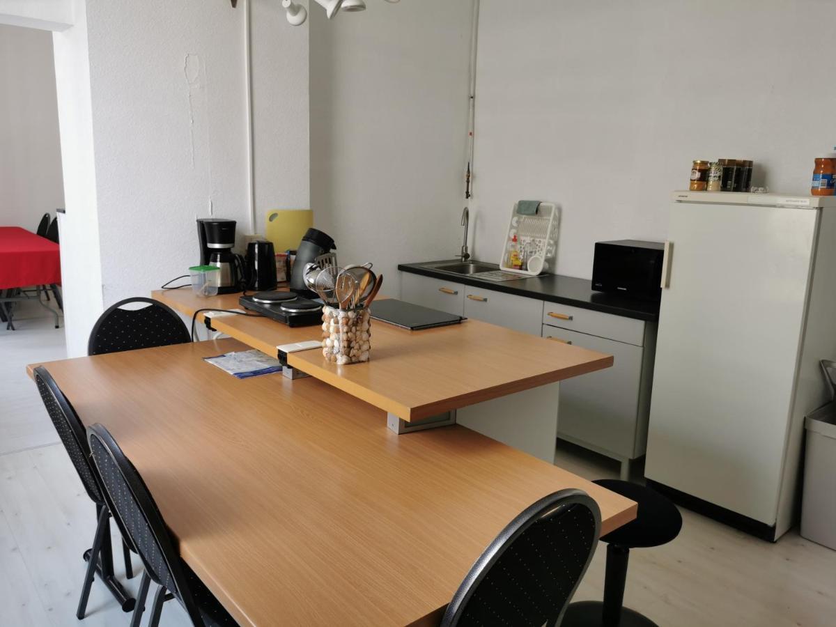 Ostend Backpackers Lodge Buitenkant foto